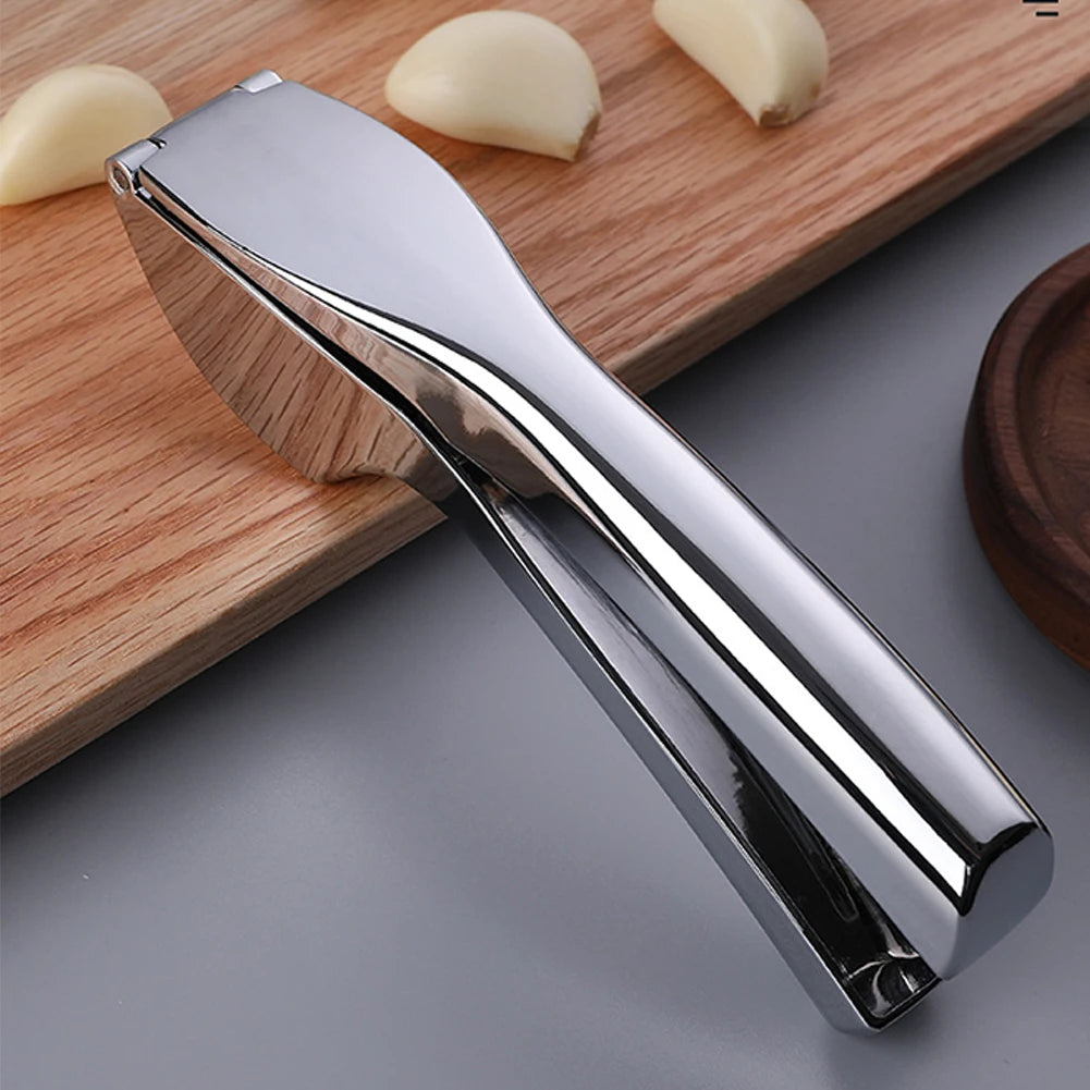 Garlic Crusher Detachable for Easy Cleaning Garlic Mincer Tool with Easy-Squeeze Ergonomic Handle Garlic Masher for Fine Garlic